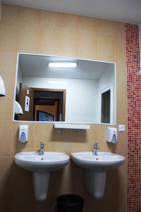 Envoy Hostel And Tours Tbilisi Exterior photo