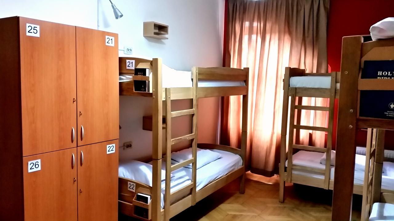Envoy Hostel And Tours Tbilisi Exterior photo