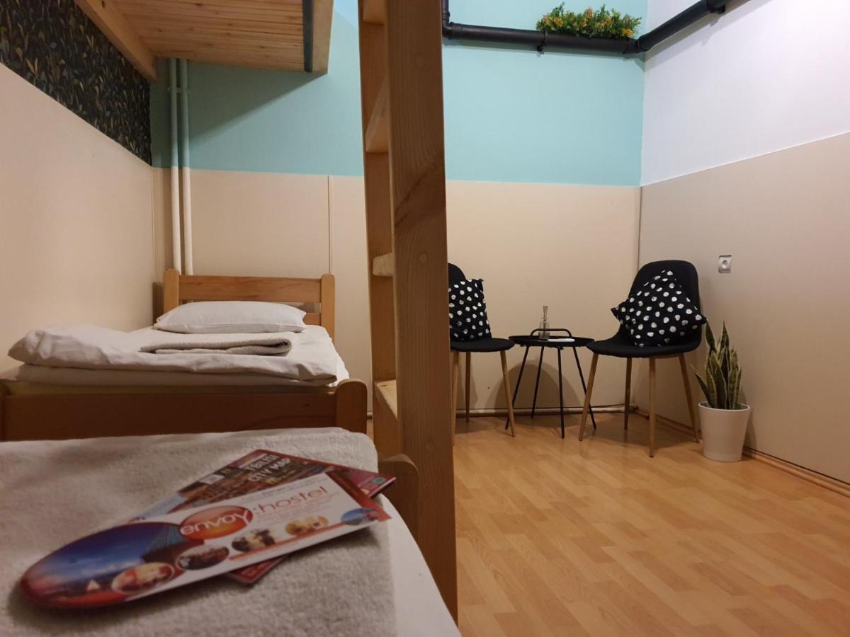 Envoy Hostel And Tours Tbilisi Exterior photo